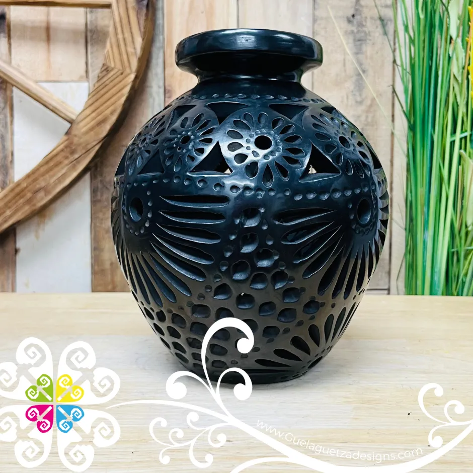 Calado Round Vase - Barro Negro Oaxaca