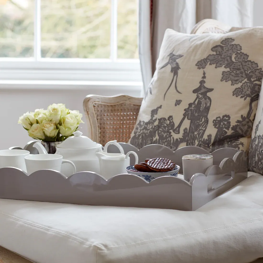 Chiffon Large Laquered Scallop Ottoman Tray 26" x 17"