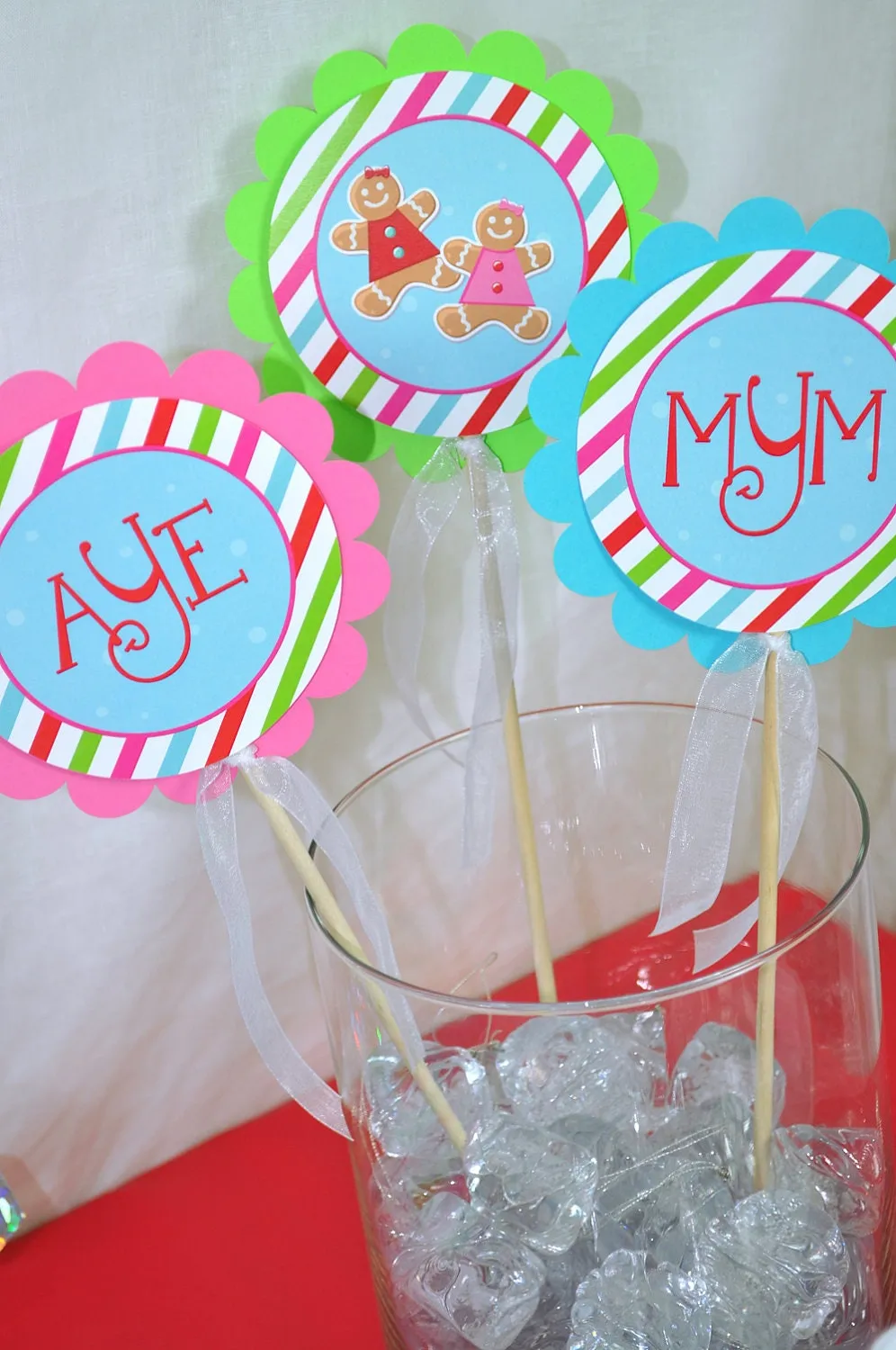 Gingerbread Party Water Bottle Labels, Holiday, Winter Birthday Party Decorations, Christmas Party Decorations - Set of 10